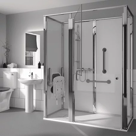 Stand alone accessible shower cubicle